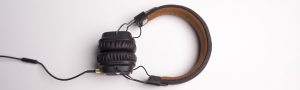headphone-1868612_1920